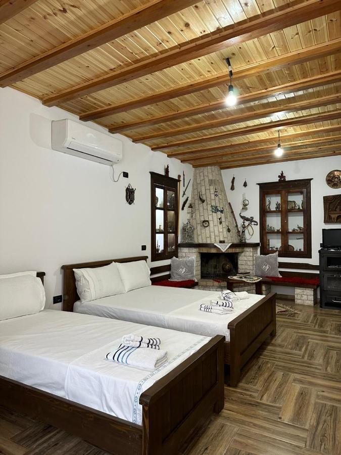 Guest House Iljesa Berati Exterior foto