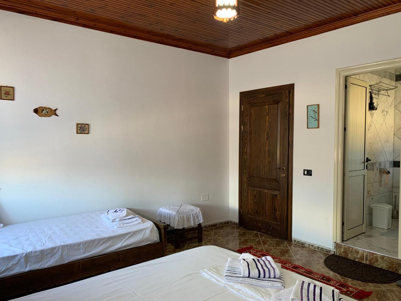 Guest House Iljesa Berati Exterior foto